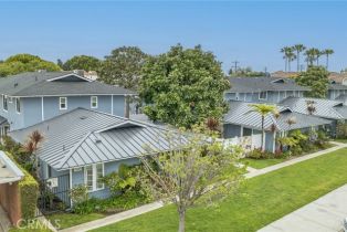 Residential Income, 1601  E 15th ST, Newport Beach, CA  Newport Beach, CA 92663