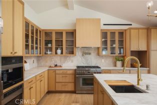 Single Family Residence, 23262 Ellice Circle, Dana Point, CA 92629 - 11