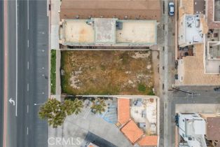 , 714 Pacific Coast, Huntington Beach, CA 92648 - 4