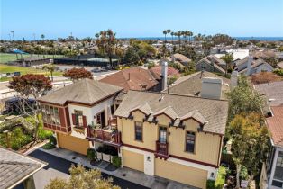 Condominium, 2741 Bungalow pl, Corona Del Mar, CA 92625 - 3