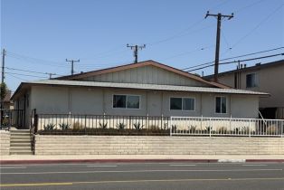 Residential Income, 7731 Slater AVE, Huntington Beach, CA  Huntington Beach, CA 92647