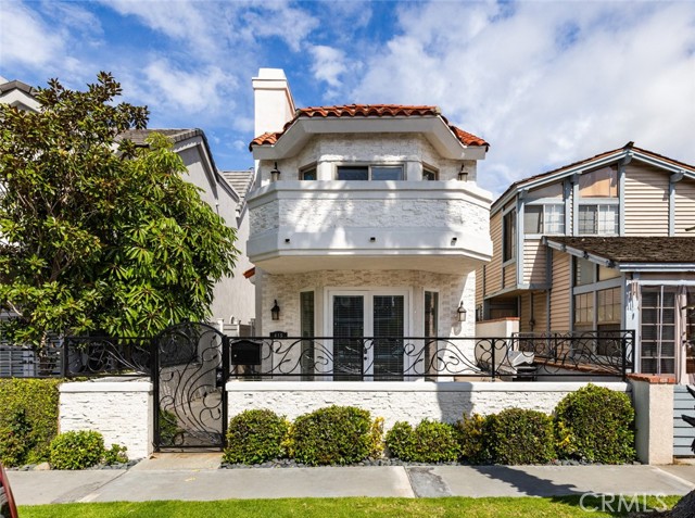 Single Family Residence, 415 8th st, Huntington Beach, CA 92648 - 1