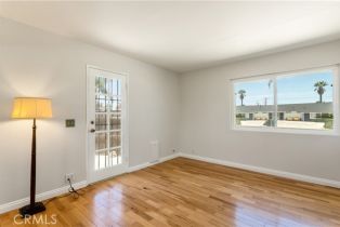 Single Family Residence, 10402 Oronsay cir, Huntington Beach, CA 92646 - 18