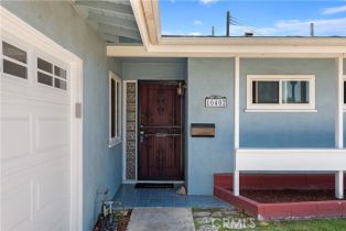 Single Family Residence, 10402 Oronsay cir, Huntington Beach, CA 92646 - 5