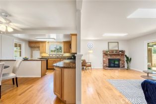 Single Family Residence, 10402 Oronsay cir, Huntington Beach, CA 92646 - 6