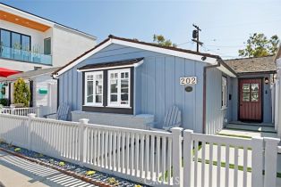 Single Family Residence, 202 Onyx AVE, Newport Beach, CA  Newport Beach, CA 92662