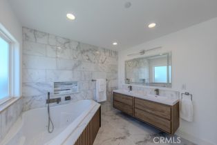Single Family Residence, 35242 Vista De Todo, Dana Point, CA 92624 - 54