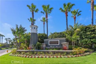 Condominium, 6249 Pacific Pointe DR, Huntington Beach, CA  Huntington Beach, CA 92648