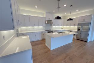 Townhouse, 178 Waypoint, Tustin, CA 92782 - 9