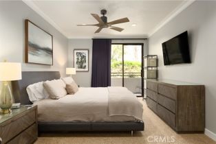 Condominium, 270 Cagney ln, Newport Beach, CA 92663 - 10