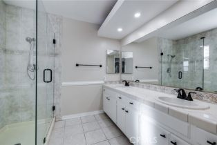 Single Family Residence, 17152 Englewood cir, Huntington Beach, CA 92647 - 15