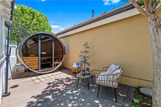 Single Family Residence, 19365 Woodlands dr, Huntington Beach, CA 92648 - 5