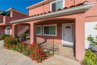 Condominium, 409 Utica AVE, Huntington Beach, CA  Huntington Beach, CA 92648