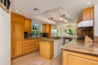 Single Family Residence, 19151 Fowler ave, North Tustin, CA 92705 - 11