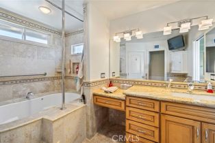 Single Family Residence, 21041 Shaw ln, Huntington Beach, CA 92646 - 10