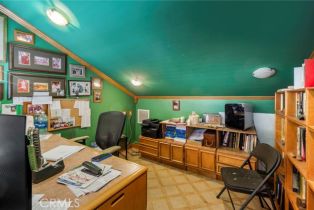 Single Family Residence, 21041 Shaw ln, Huntington Beach, CA 92646 - 45