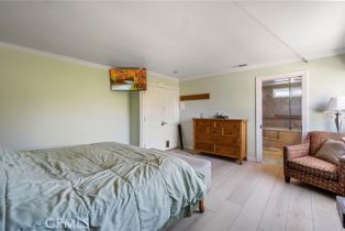 Single Family Residence, 21041 Shaw ln, Huntington Beach, CA 92646 - 5