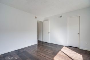 Townhouse, 22038 Vanowen st, Woodland Hills, CA 91303 - 16