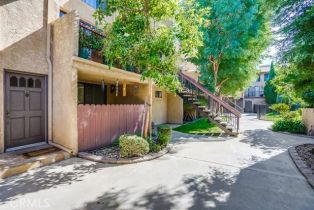 Townhouse, 22038 Vanowen st, Woodland Hills, CA 91303 - 2