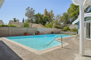 Single Family Residence, 994 Cleveland st, Orange, CA 92867 - 12