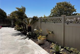 Single Family Residence, 17093 Westport dr, Huntington Beach, CA 92649 - 24