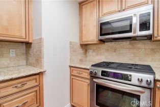 Condominium, 8566 Fallbrook cir, Huntington Beach, CA 92646 - 11