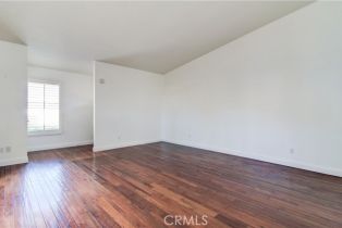 Condominium, 8566 Fallbrook cir, Huntington Beach, CA 92646 - 8