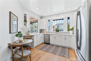 Single Family Residence, 214 Sapphire ave, Newport Beach, CA 92662 - 4