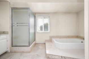 Single Family Residence, 6040 Pat ave, Woodland Hills, CA 91367 - 10