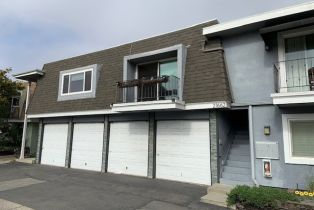 Condominium, 21662 Brookhurst st, Huntington Beach, CA 92646 - 5