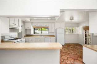 Single Family Residence, 528 Palmyra ave, Orange, CA 92866 - 19