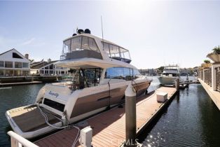 Single Family Residence, 16111 Santa Barbara ln, Huntington Beach, CA 92649 - 13