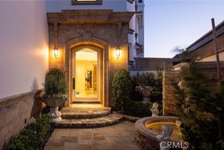 Single Family Residence, 16111 Santa Barbara ln, Huntington Beach, CA 92649 - 2