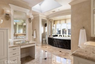 Single Family Residence, 16111 Santa Barbara ln, Huntington Beach, CA 92649 - 24