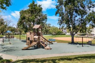 Single Family Residence, 25001 Mackenzie st, Laguna Hills, CA 92653 - 38