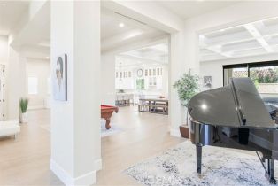 Single Family Residence, 10178 Lightbreeze cir, Huntington Beach, CA 92646 - 4