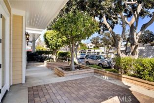 Condominium, 431 Iris ave, Corona Del Mar, CA 92625 - 5