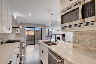 Townhouse, 1516 Bruinbark ln, Newport Beach, CA 92660 - 5