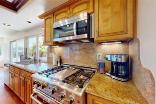 Single Family Residence, 8492 Spring cir, Huntington Beach, CA 92646 - 15