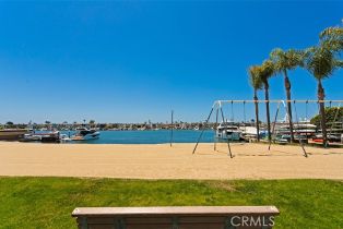 Single Family Residence, 2401 Bayshore dr, Newport Beach, CA 92663 - 59