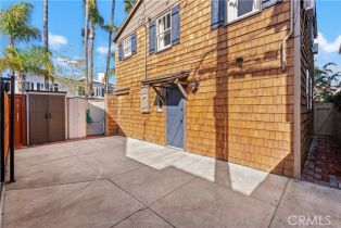 Single Family Residence, 135 Turquoise ave, Newport Beach, CA 92662 - 19