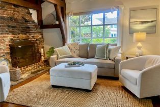 Single Family Residence, 135 Turquoise ave, Newport Beach, CA 92662 - 4