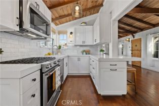 Single Family Residence, 135 Turquoise ave, Newport Beach, CA 92662 - 8