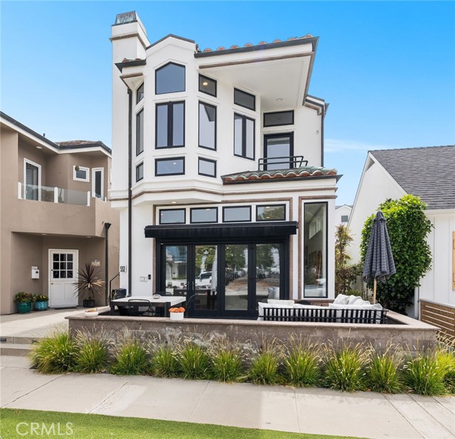 Single Family Residence, 332 L st, Newport Beach, CA 92661 - 1