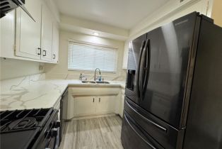 Condominium, 1881 Mitchell ave, Tustin, CA 92780 - 2