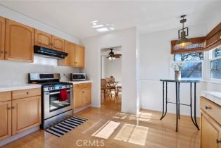 Single Family Residence, 528 Cambridge, Orange, CA 92867 - 16