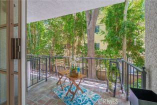 Condominium, 1375 Kelton ave, Westwood, CA 90024 - 13