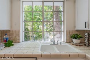 Condominium, 1375 Kelton ave, Westwood, CA 90024 - 18