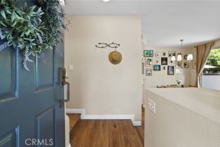 Condominium, 2348 Sunningdale dr, Tustin, CA 92782 - 5