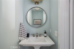 Single Family Residence, 1307 Oxford ln, Newport Beach, CA 92660 - 23